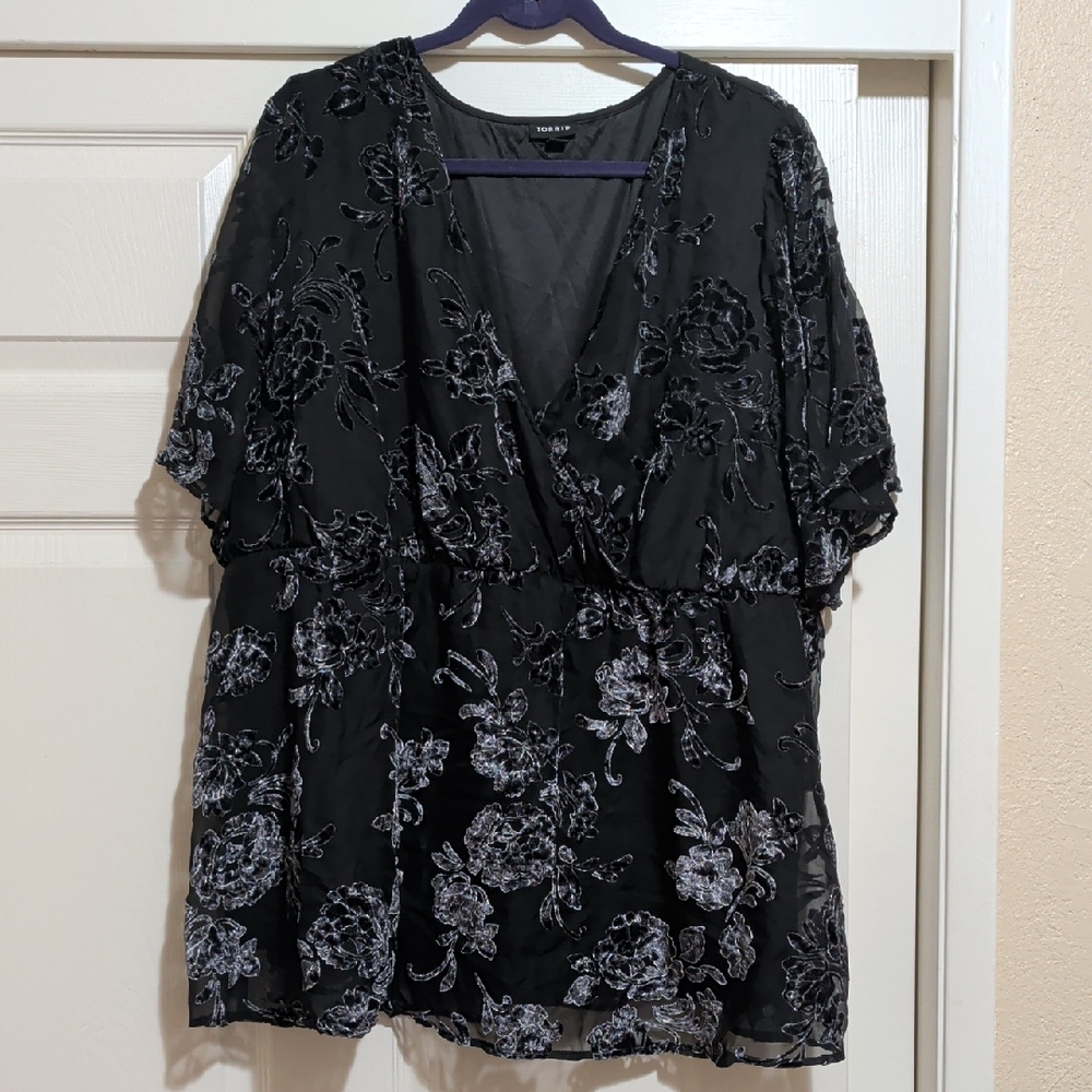 Torrid Black Quilted Top